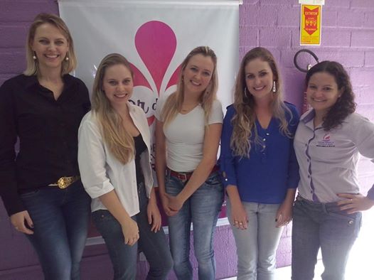 FLOR DE LIZ RECEBE VISITA DE ESTAGIÁRIAS DO SERCEPS